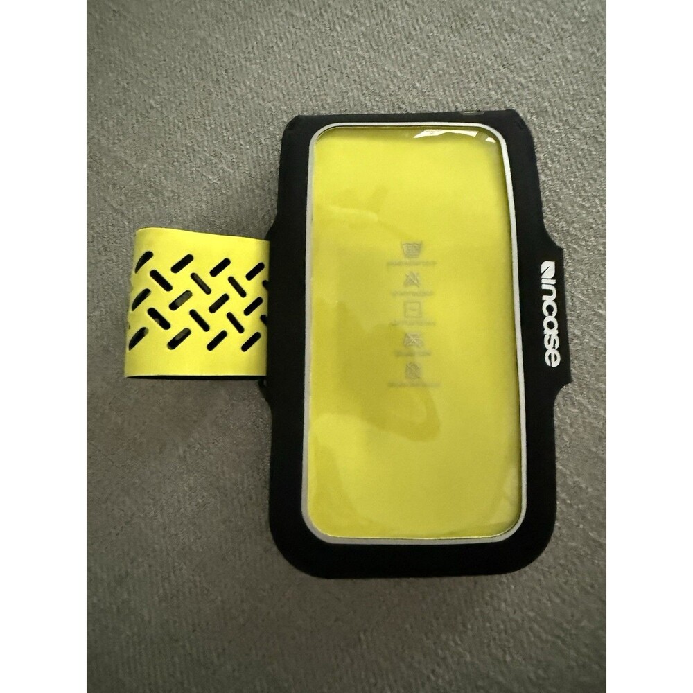 INCASE Sports iPhone 6 or 6S Armband Running Gym Retail $40